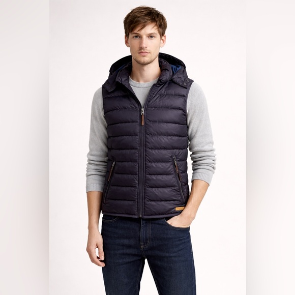 ✨🧥 Burberry Brit Men’s Quilted Hooded Puffer Vest Size Small 🧥✨